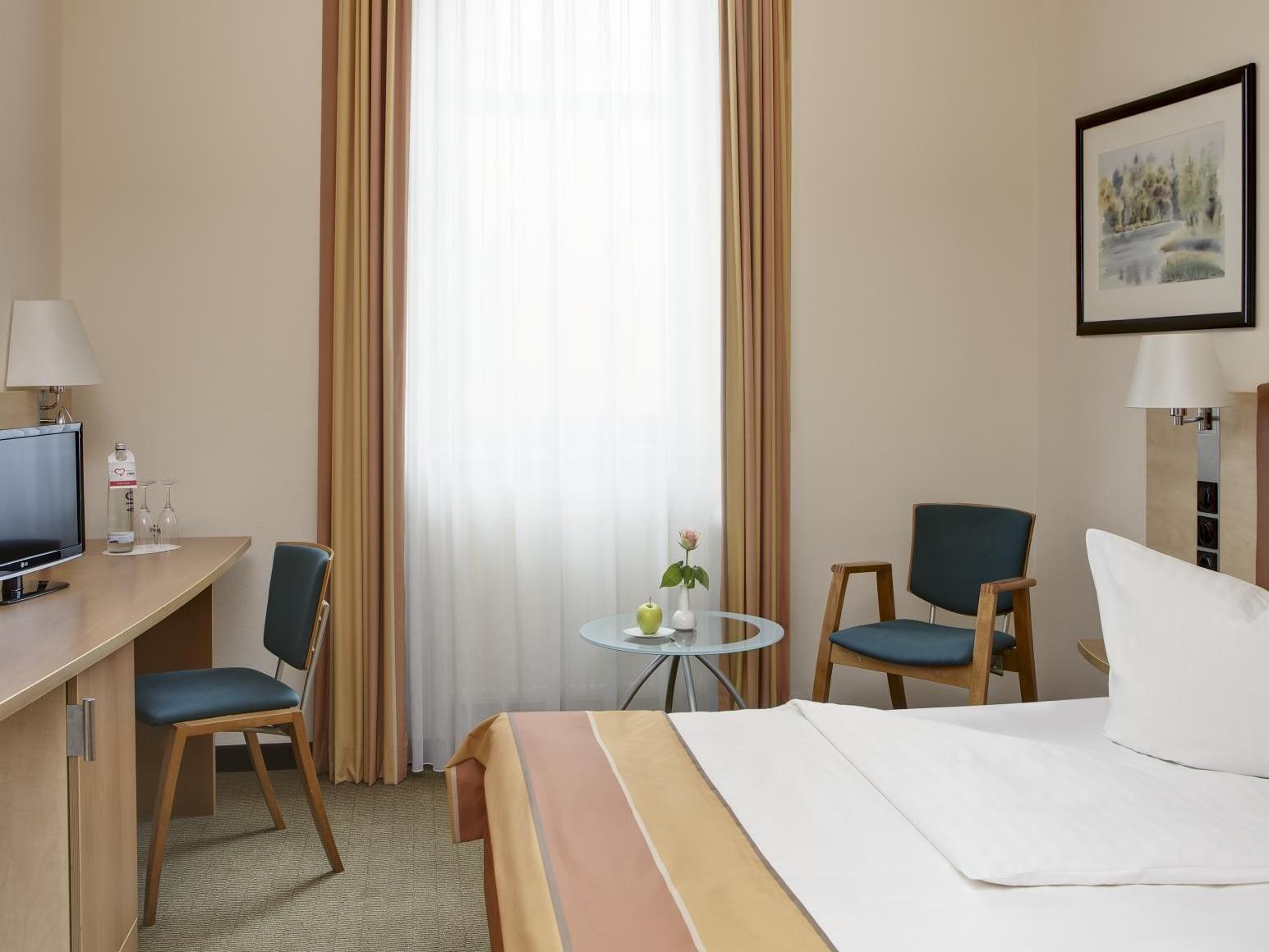 Intercityhotel Ostbahnhof 3* Berlim